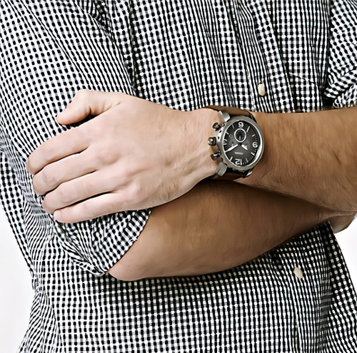 Relógio de pulso Fossil Jr1424, para homem, com pulseira de couro colorida