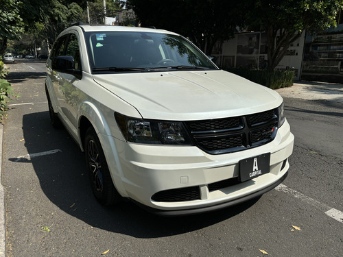 Dodge Journey 2.4 Se 7 Pasajeros At