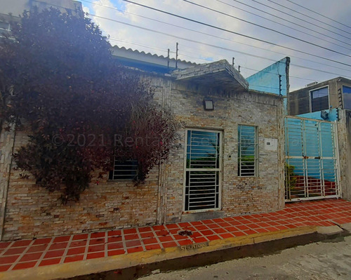 Casa En Venta Urb Villa Ingenio Ii, La Morita I 23-4859 Hc