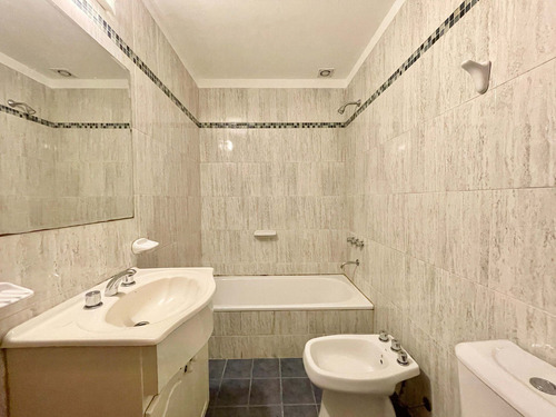 Imagen 12 de 26 de Venta De Depto 2 Amb. V. Luro C/ Lavadero Y Balcon