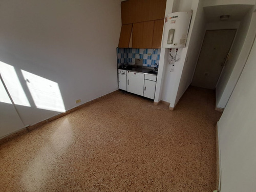 Imagen 3 de 6 de Oportunidad!! Dpto 1 D Venta Lamadrid 62!!