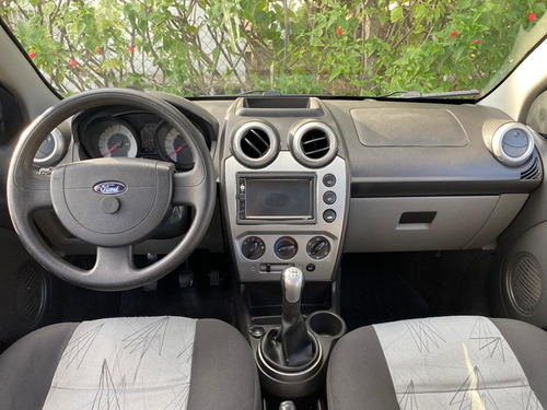 Ford Fiesta 1.6 MPI HATCH 8V FLEX 4P MANUAL
