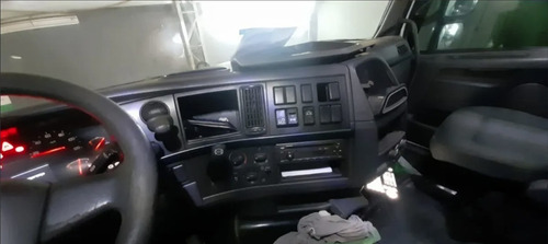 Imagem 6 de 11 de Volvo Fh-460 6x2 2012/12
