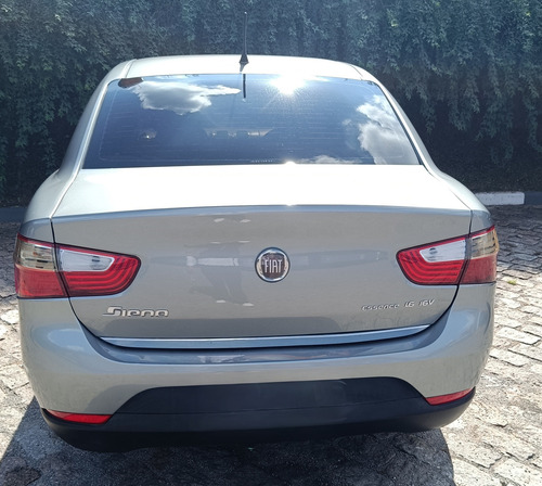 Fiat Grand Siena 1.6 16v Essence Flex Dualogic 4p