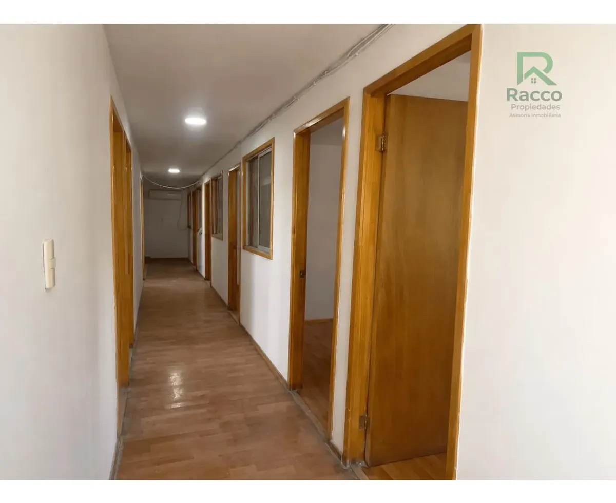 Imagen 1 de 13 de Casa Interior, Entrada Indepen