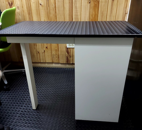 Mesa Para Manicurista (Usado)