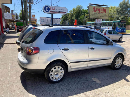 Volkswagen Suran 1.6 I Comfortline 90a 2010