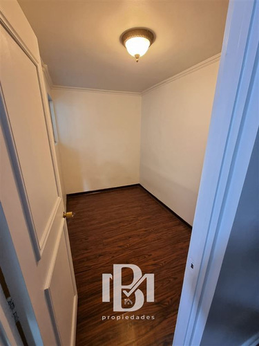Casa En Venta De 4 Dorm. En Las Condes