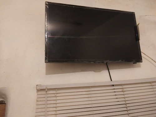 Imagen 2 de 5 de Vendo 2 Televisores 32 1)samsung Full Hd Smart 2)panasonic