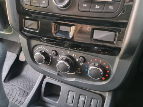 Renault Duster Oroch 1.6 Outsider