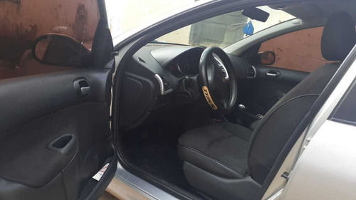 Peugeot 207 2011 1.4 Xr Flex 5p