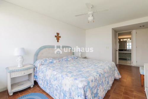 Alquiler Apartamento Tres Dormitorios Punta Del Este Edificio Tiburon I