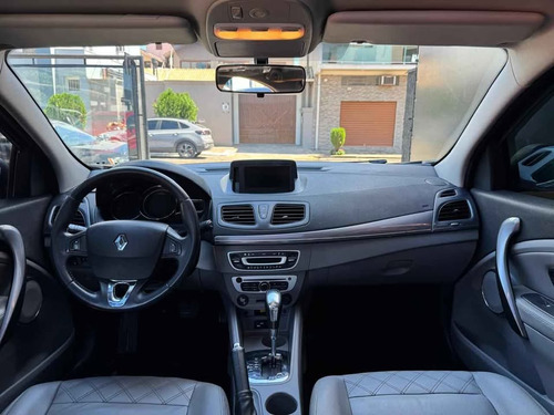 Renault Fluence 2.0 Privilège X-tronic Hi-flex 4p