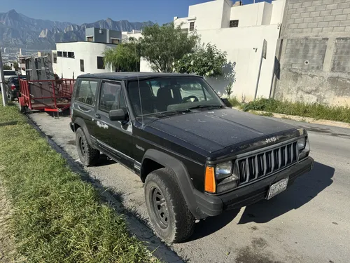 Jeep Cherokee Sport 4x2 TA