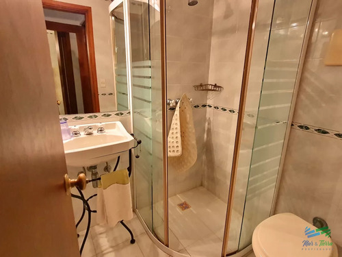 Vendo Casa 4 Dormitorios, Terreno 3.000 M2, Piscina, En Brava, Punta Del Este