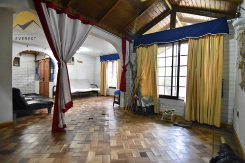 Se Vende Casa. 5d 2b Con Estacionamiento, Comuna De Maipú.