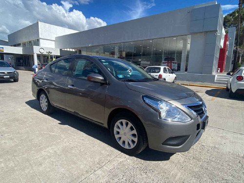 Imagen 1 de 15 de Nissan Versa 2017 4p Sense L4/1.6 Aut