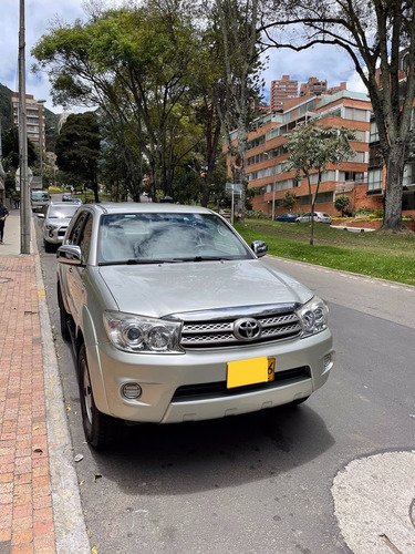 Toyota Fortuner 2.7l 4x2
