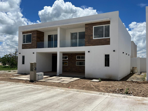 Casa Nueva En Pachuca A 5 Minutos De Centro Comercial Explanada Pachuca