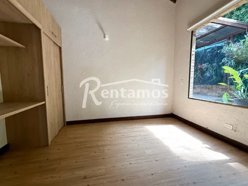 Casa En Arriendo En Loma De Las Brujas. Cod A775810