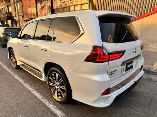Lexus LX 5.7 570