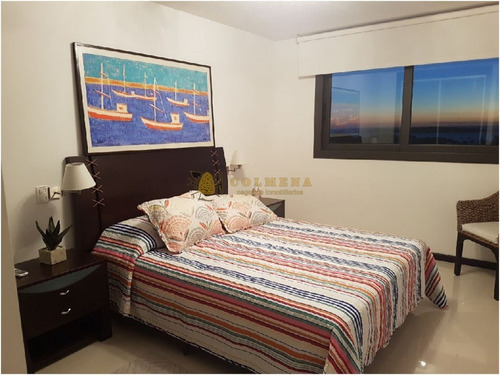 Cuenta Con Tv Cable, Wifi Y Garaje. A 6 Cuadras Del Mar. La Torre Cuenta Con Servicios Varios Entre Recepción Las 24 Hs, Piscina, Parrilleros, Entre Otros.- Ref: 3786