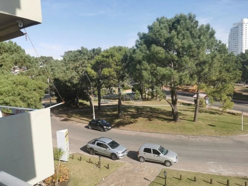 Imagen 17 de 18 de Apartamento En Venta, 2 Dormitorios , Punta Del Este - Punta Del Este Aidy Grill