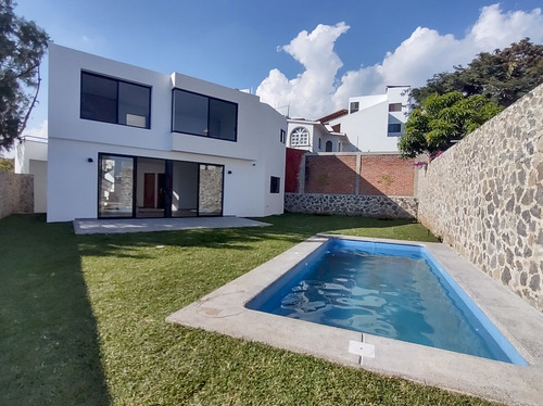 Casa Minimalista Nueva En Lomas Tetela, Cuernavaca Morelos.