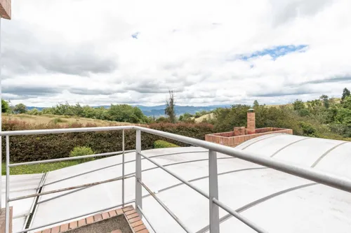 Casa En Arriendo/venta En Vereda Yerbabuena. Cod V8359