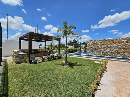 ¡una Planta! Casa En Venta En Zona Country Al Norte De Mérida