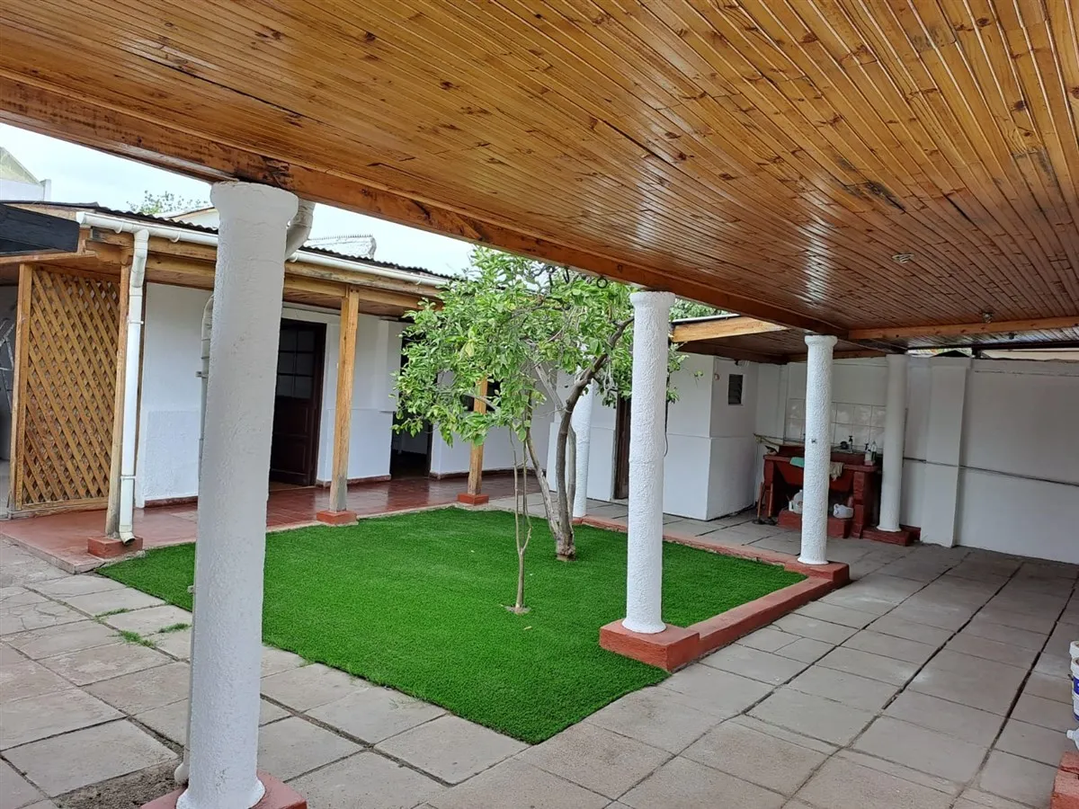 Imagen 1 de 30 de Hermosa Casa Remodelada, Techo Nuevo 5 Dormitorios 2 Baños