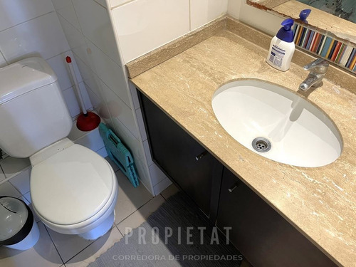 Venta Depto. Vicuña Mackenna 2d 1b 1e 1bod Metro Carlos Vald