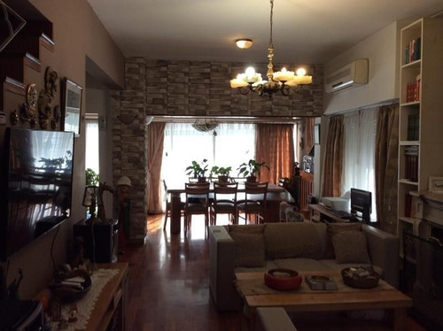 Imagen 2 de 16 de Casa En Venta En Villa Sarmiento