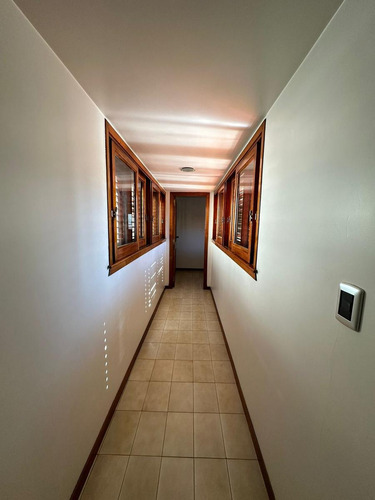 Excelente Casa Chalet En Wilde Centro - 277 M2 Cubiertos.