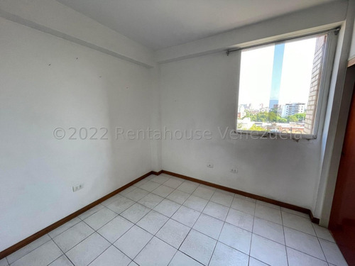 Imagen 13 de 30 de Apartamentos En Venta En Zona Este Barquisimeto, Lara 22-24179 Romer Gonzalez Profesional Inmobiliario Renta House