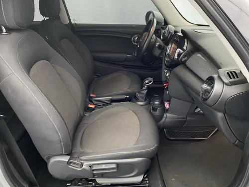 Mini Cooper 1.5 At