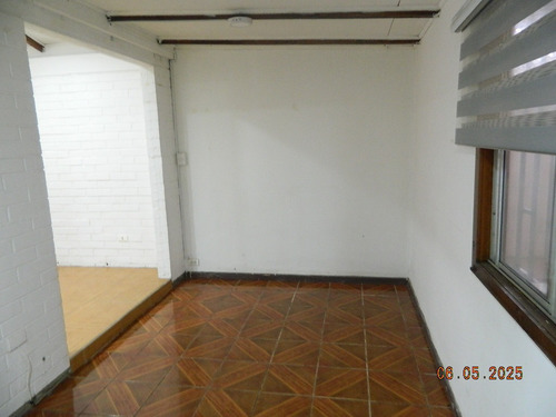 Excelente, Casa 2 Pisos, Los Prados Del Valle