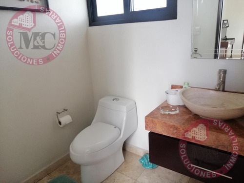 Casa En Venta En Campestre Club De Golf Sur