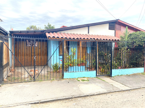 Villa El Arrayan / Gabriela Oriente