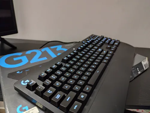 Teclado Logitech G213 (Usado)