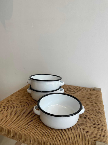 Imagen 2 de 4 de Cazuelas Enlozadas Con Asa Diseño Y Deco Para Tu Cocina
