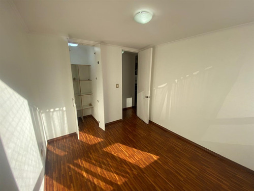 En Venta 2 Dorm. Calle Serrano, Parque Almagro. Santiago