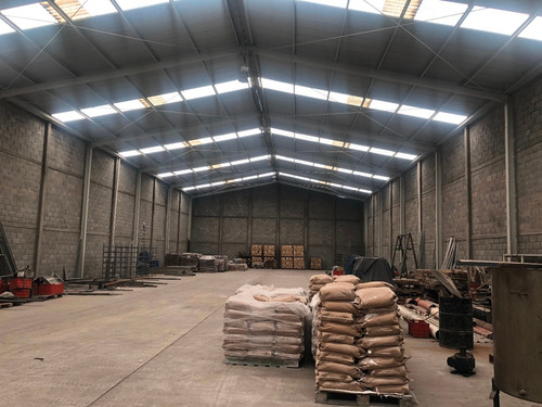 Imagen 1 de 10 de Renta De Bodega En Tlahuac (v)