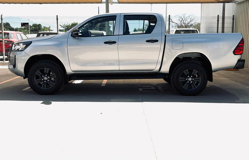 Toyota Hilux 2.7 Cabina Doble Sr Mt