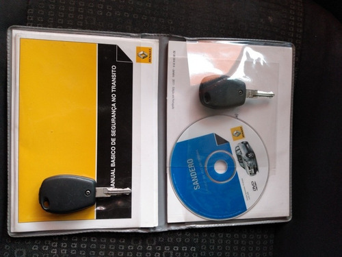 Imagem 8 de 8 de Renault Sandero 2011 1.0 16v Expression Hi-flex 5p