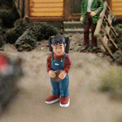 2 Figura De Personas En Miniatura, , Figura De Niño