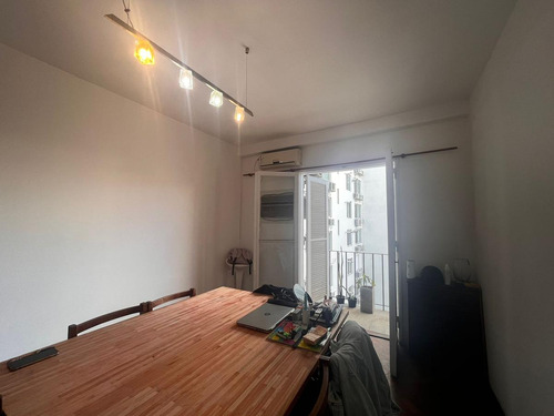 Venta - Departamento De Tres Dormitorios Con Balcón En Centro Río, Rosario