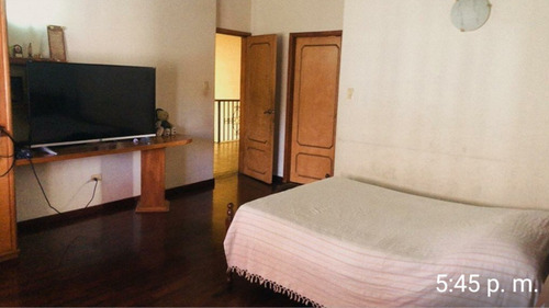 Imagen 8 de 10 de Casa. Venta. Cumbres De Curumo. Riv La Boyera N 4149