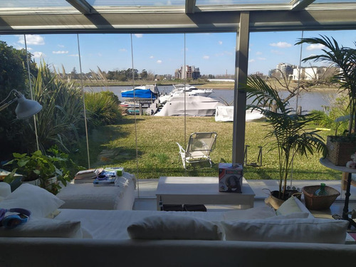 Imagen 8 de 29 de Espectacular Pb Con Terraza Y Jardín En Marinas Del Yacht .