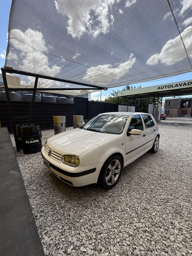 Volkswagen Golf 1.6 Comfortline